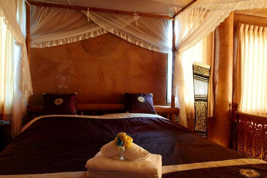 Baan Plubpla Wilai Hotel Ban Pu Khai Bilik gambar